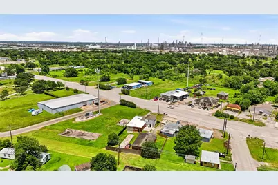 6105 Bayway Drive, Baytown, TX 77520 - Photo 8