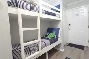 6102 Seawall Blvd, Galveston, TX 77551 - Photo 14