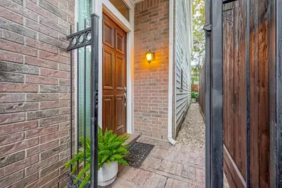 1212 W Alabama Street, Houston, TX 77006 - Photo 2