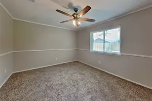 10107 King Ranch Ln, Sugar Land, TX 77498 - Photo 6
