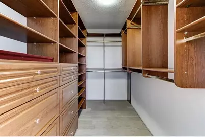 5001 Woodway Drive #1405, Houston, TX 77056 - Photo 12