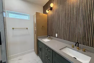 8013 Cora St, Houston, TX 77088 - Photo 8