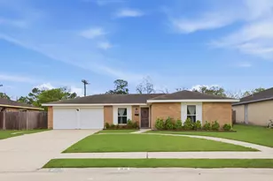 3131 Fernrock Dr, La Porte, TX 77571 - Photo 2