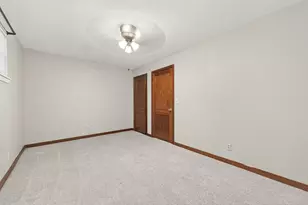 610 E Houston St, Highlands, TX 77562 - Photo 42