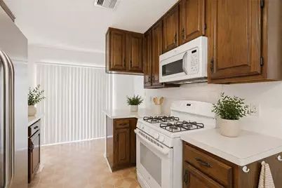 8611 Humphreys Drive, Houston, TX 77083 - Photo 16