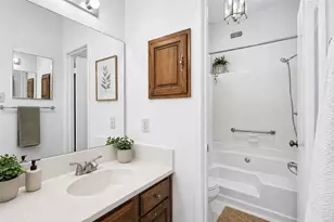 8611 Humphreys Dr, Houston, TX 77083 - Photo 8