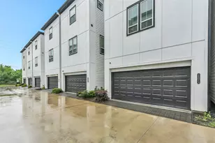 2804 Grand Fountains Dr, Houston, TX 77054 - Photo 28