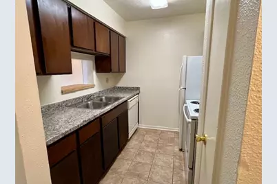 9101 Country Creek Drive #205, Houston, TX 77036 - Photo 10