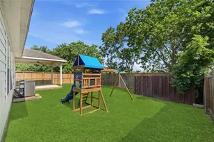1707 N Highlands Crossing, Highlands, TX 77562 - Photo 38