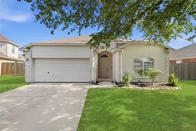1707 N Highlands Crossing, Highlands, TX 77562 - Photo 1