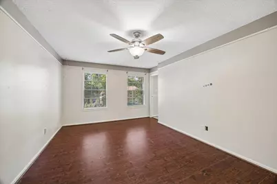 2710 Golden Leaf Drive, Houston, TX 77339 - Photo 16