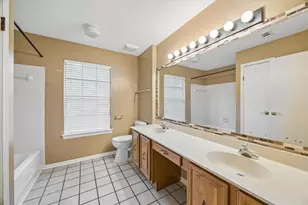 2710 Golden Leaf Dr, Houston, TX 77339 - Photo 22