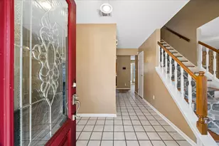 2710 Golden Leaf Dr, Houston, TX 77339 - Photo 4
