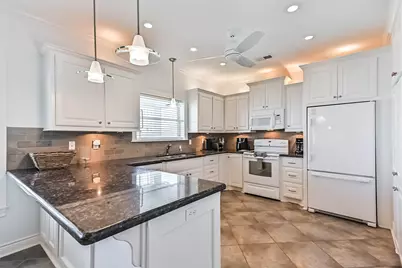 841 Buell, Crystal Beach, TX 77650 - Photo 12