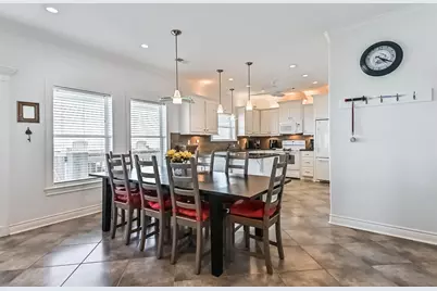 841 Buell, Crystal Beach, TX 77650 - Photo 10