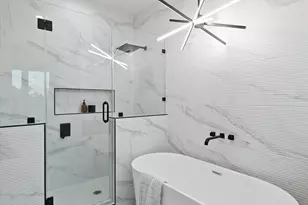 6635 Katarani Dr, Houston, TX 77091 - Photo 4