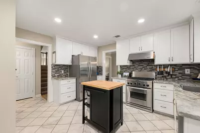 505 Lochnell Drive, Houston, TX 77062 - Photo 10