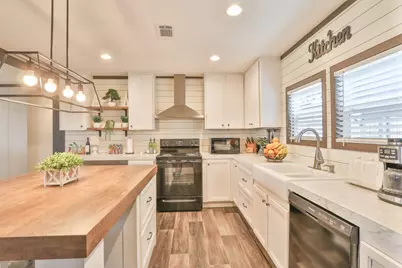 15211 Linda Lane, Santa Fe, TX 77517 - Photo 8