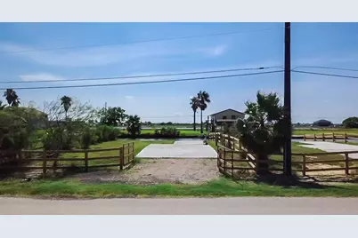 7140 Beau Terre, Hitchcock, TX 77563 - Photo 8
