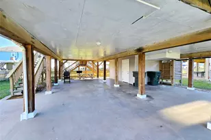 12929 John Reynolds Rd, Galveston, TX 77554 - Photo 40