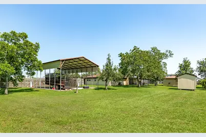 1412 Buchta Road, Angleton, TX 77515 - Photo 18