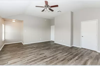 5415 Espuela Lane, Baytown, TX 77521 - Photo 12