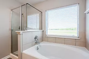 5415 Espuela Ln, Baytown, TX 77521 - Photo 14