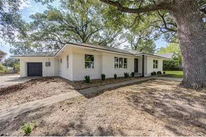 713 S Holland Street, Bellville, TX 77418 - Photo 4