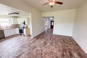 9002 Barracuda Dr, Texas City, TX 77591 - Photo 2