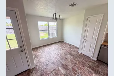 9002 Barracuda Drive, Texas City, TX 77591 - Photo 6