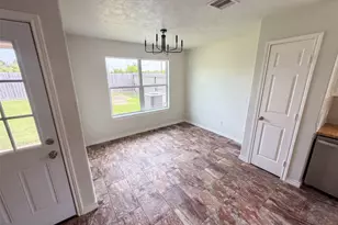 9002 Barracuda Dr, Texas City, TX 77591 - Photo 6
