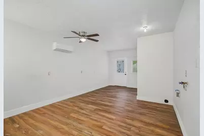 8714 Amblewood Drive, Houston, TX 77099 - Photo 16