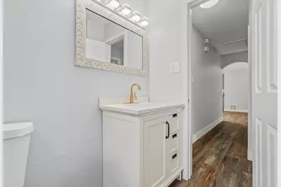 8714 Amblewood Drive, Houston, TX 77099 - Photo 14
