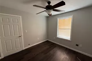 8125 Shotwell St, Houston, TX 77016 - Photo 12