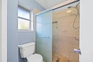 11059 Landsbury Cir, Houston, TX 77099 - Photo 20