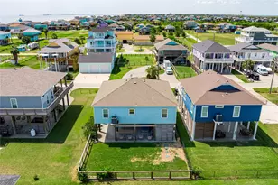 866 Townsend Dr, Crystal Beach, TX 77650 - Photo 38