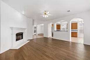 3326 Lakeway Ln, Pearland, TX 77584 - Photo 10