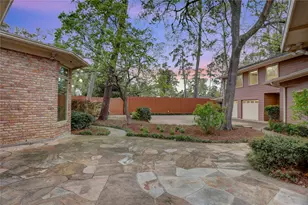 309 Westminster Dr, Houston, TX 77024 - Photo 42