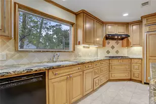 309 Westminster Dr, Houston, TX 77024 - Photo 16