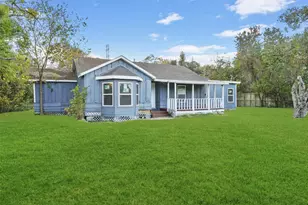 1405 Palm St, La Marque, TX 77568 - Photo 2