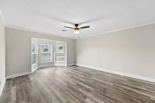 1405 Palm St, La Marque, TX 77568 - Photo 4