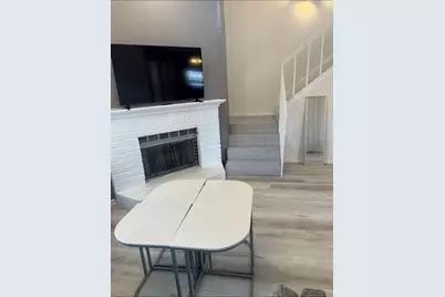 3130 Walnut Bend Ln Lane #424, Houston, TX 77042 - Photo 4