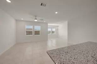 431 E Rose Marie Ln, Montgomery, TX 77356 - Photo 6
