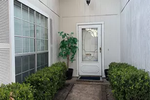 15307 Pebble Lake Dr, Houston, TX 77095 - Photo 2