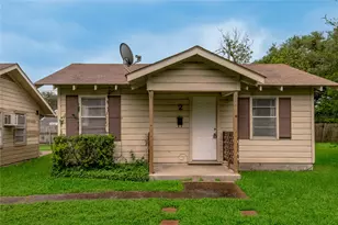 700 Gray St, Huntsville, TX 77320 - Photo 14