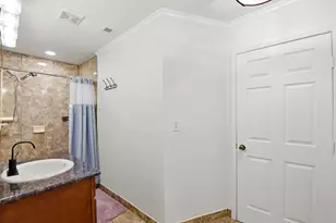 121 Tarpon Ave, Galveston, TX 77550 - Photo 16