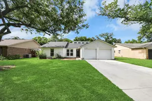 1104 N Heron Dr, Seabrook, TX 77586 - Photo 2