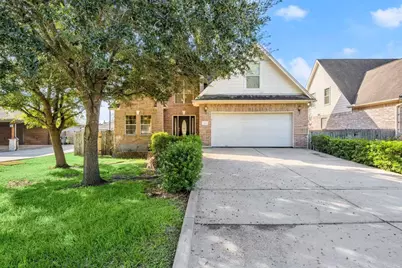 3212 Glastonbury Drive, Pearland, TX 77581 - Photo 2