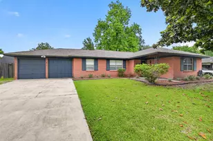 2107 San Jacinto Dr, Pasadena, TX 77502 - Photo 1