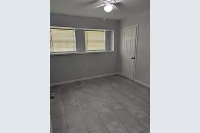 5737 Alvarado Drive, Houston, TX 77035 - Photo 12